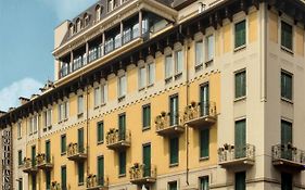 Andreola Central Hotel Milano Exterior photo