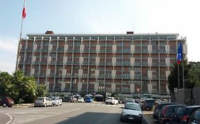 Adagio City Aparthotel Rome Garden Exterior photo