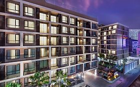 Citadines Grand Central Sri Racha Aparthotel Si Racha Exterior photo