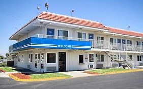 Motel 6-Fresno, Ca - Blackstone South Exterior photo