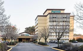 Quality Inn Near Hampton Coliseum Exterior photo