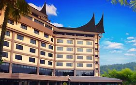 Kyriad Hotel Bumiminang Padang  Exterior photo
