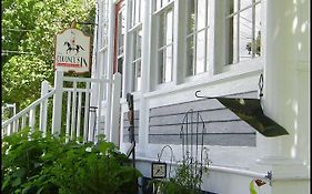 The Colonel'S In Bed And Breakfast Fredericton Exterior photo