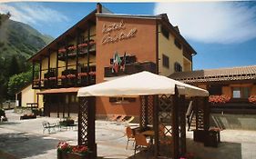 Cristall Hotel Rocca di Cambio Exterior photo