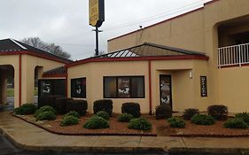 Colonial Inn And Suites - Memphis Southaven Exterior photo