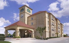 Hotel La Quinta By Wyndham Dallas Grand Prairie South Exterior photo