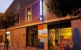 Amistat Beach Hostel Barcellona Exterior photo