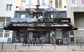 Peace & Love Hostel Parigi Exterior photo