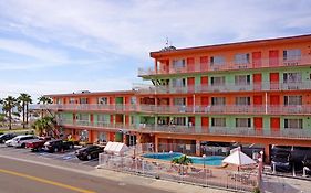 Beachwalk Inn Clearwater Beach Exterior photo