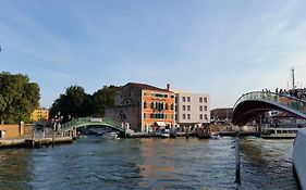 Hotel Santa Chiara Venezia Exterior photo