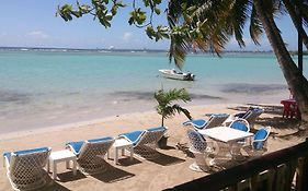 Village On The Beach Boca Chica Exterior photo