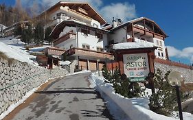 Hotel Garnì Astor Arabba Exterior photo