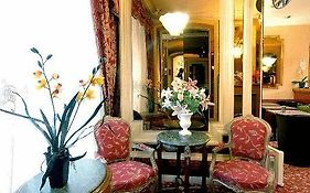 La Boetie Hotel Parigi Room photo