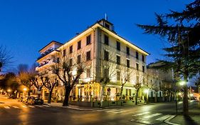 Hotel Byron Montecatini-Terme Exterior photo