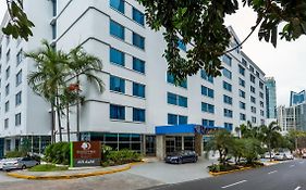 Hotel Doubletree By Hilton Panamá Exterior photo