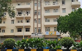 Chateau Windsor Hotel - Marine Drive Bombay Exterior photo