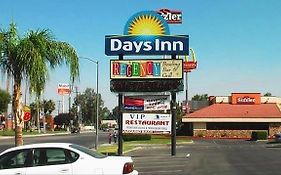 Days Inn Bakersfield Exterior photo