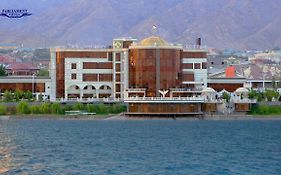 Parliament Palace Hotel Khujand Exterior photo