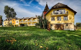 Hotel Hofgut Held Prüm Exterior photo