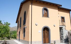 Hotel La Porta delle Gole Motta Camastra Exterior photo