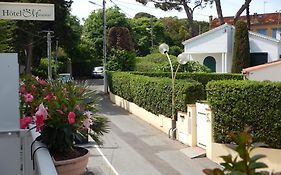 Hotel Miramar- Cap D'Antibes - La Garoupe Plage Exterior photo