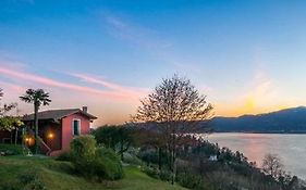 Hotel Locanda Pozzetto Laveno-Mombello Exterior photo