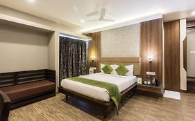 Hotel Treebo Trend Berrys Boutique Madurai Exterior photo