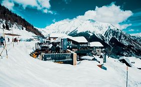 Hotel Super G Courmayeur Exterior photo