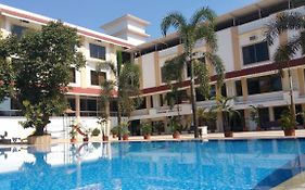 Resort Silver Hills Lonavala Exterior photo