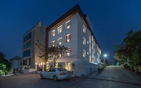 Skyla Serviced Apartments & Suites Jubilee Hills Hyderabad Exterior photo