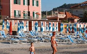 Hotel La Milanese Pietra Ligure Exterior photo