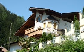 Hotel Gurschler San Leonardo in Passiria Exterior photo