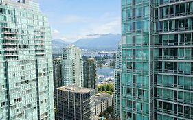 Dunowen Properties Appartamento Vancouver Exterior photo