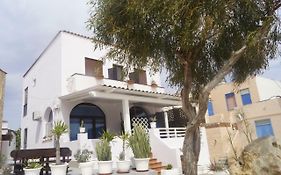 Mir Mar Bed and Breakfast Lampedusa Exterior photo