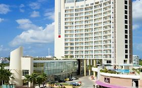 Hotel Krystal Urban Cancun & Beach Club Exterior photo