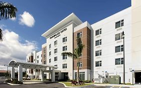 Towneplace Suites By Marriott Miami Homestead Exterior photo