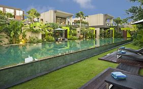 Cicada Luxury Townhouses Seminyak Exterior photo