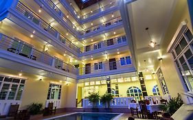 Grand Bayon Siem Reap Hotel Exterior photo