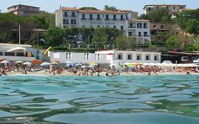 Hotel Villa Ombrosa Portoferraio Exterior photo