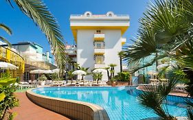 Park Hotel Pineta Caorle Exterior photo