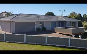 The Retreat Taupo Villa Exterior photo