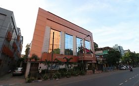 Hotel Heaven Calcutta  Exterior photo