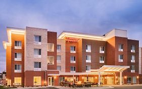 Towneplace Suites By Marriott Dubuque Downtown Exterior photo