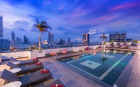 Furama Silom Hotel Bangkok Exterior photo
