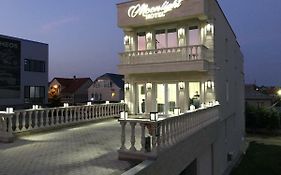Moonlight Hotel Chişinău Exterior photo