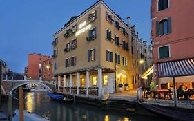 Hotel Arlecchino Venezia Exterior photo