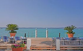 Hotel Marconi Sirmione Exterior photo