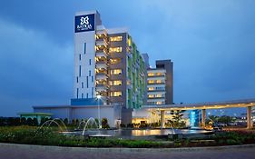 Batiqa Hotel & Apartments Karawang Exterior photo