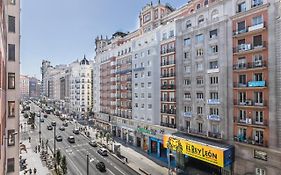 Hotel Hostal Santillan Madrid Exterior photo