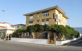 Hotel San Carlo Terracina Exterior photo